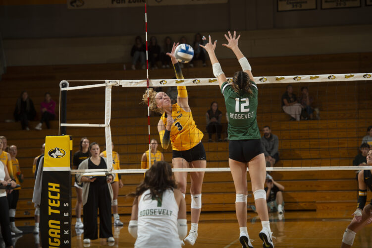 Huskies volleyball excited to be home to face Wildcats